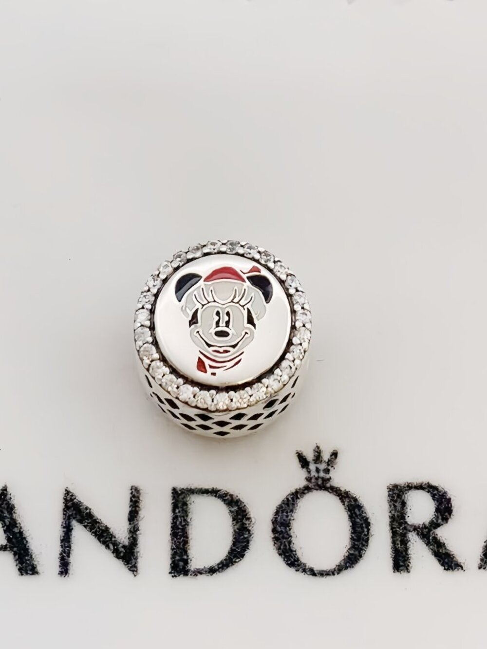 2021 Disney Parks Pandora Holiday Christmas Happy Holly Days Mickey Charm